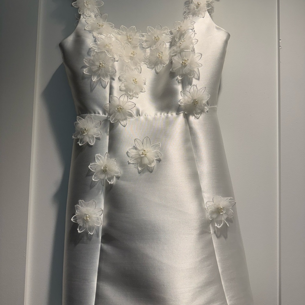 Elliatt Elder White Floral Mini